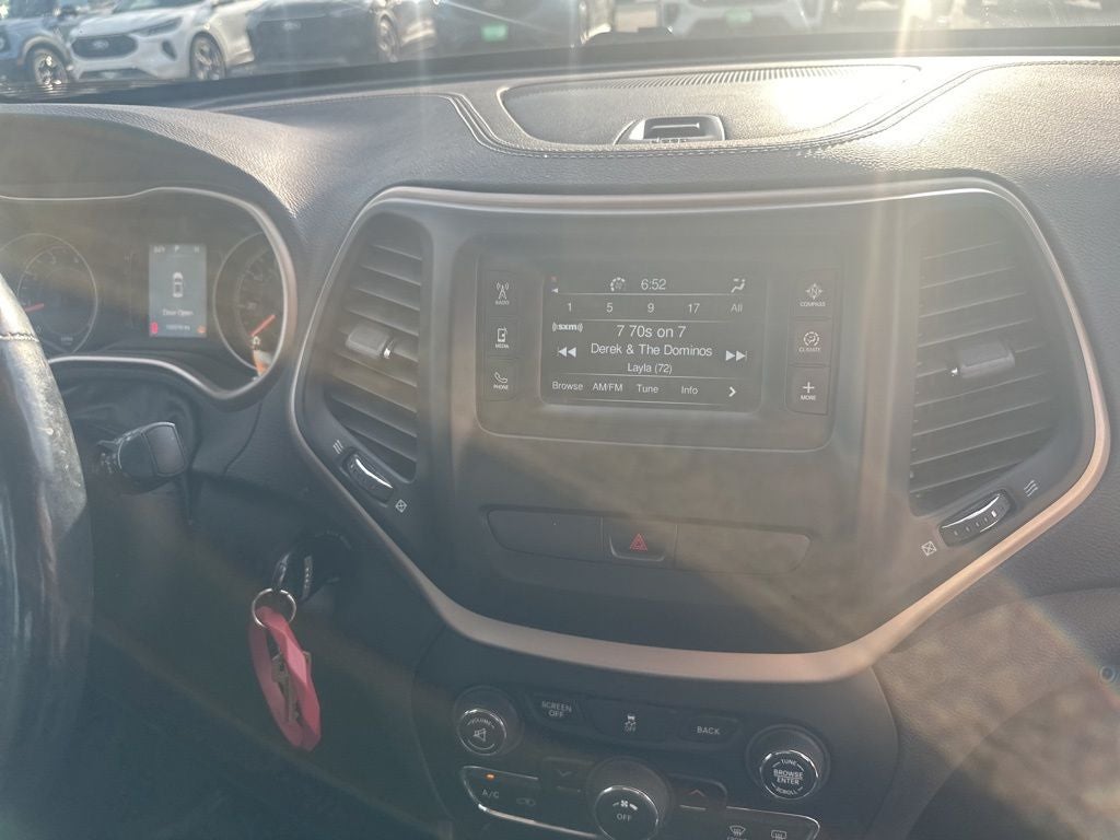 2015 Jeep Cherokee Sport