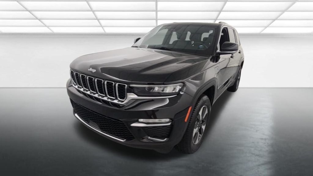 Used 2024 Jeep Grand Cherokee 4xe with VIN 1C4RJYB63RC115336 for sale in Kansas City