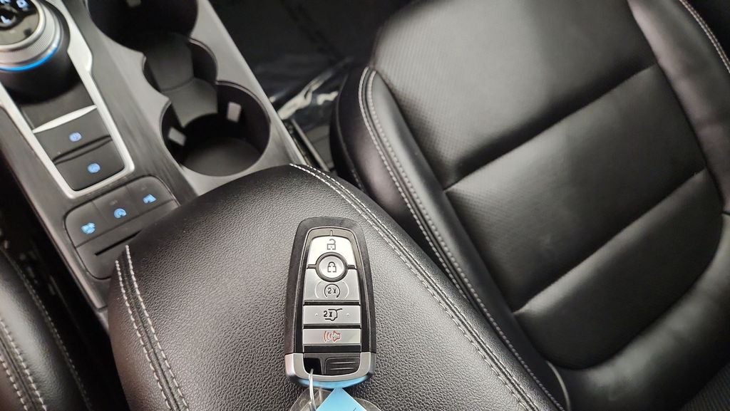 2022 Ford Escape Titanium