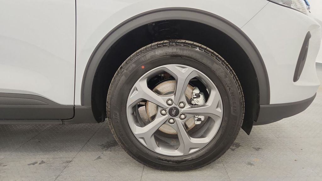 2026 Ford Escape Hybrid ST-Line Select