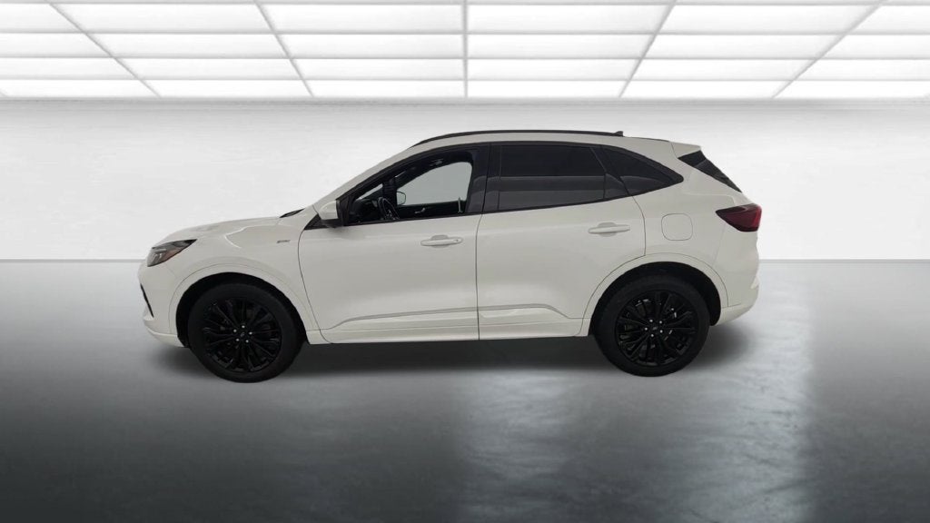 2023 Ford Escape ST-Line Elite