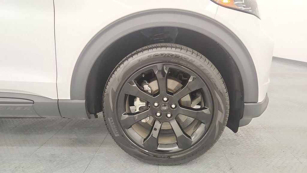 2023 Ford Explorer ST-Line