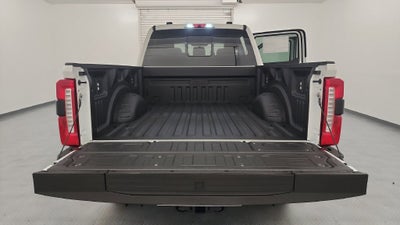 2027 Ford F-350SD Lariat
