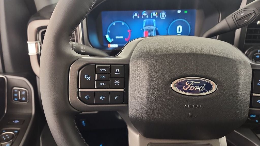 2026 Ford F-350SD Lariat DRW