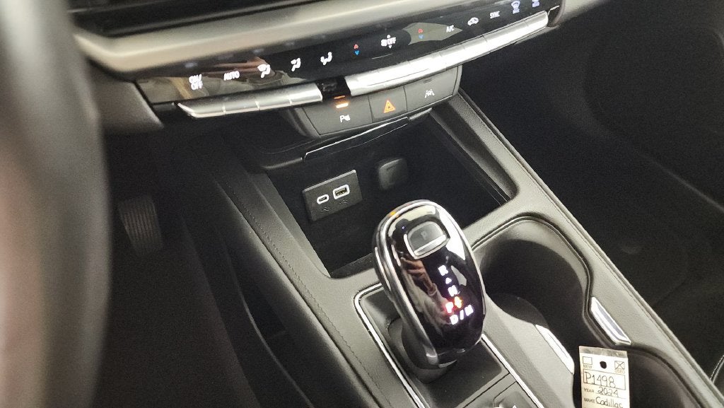 2024 Cadillac XT4 Premium Luxury