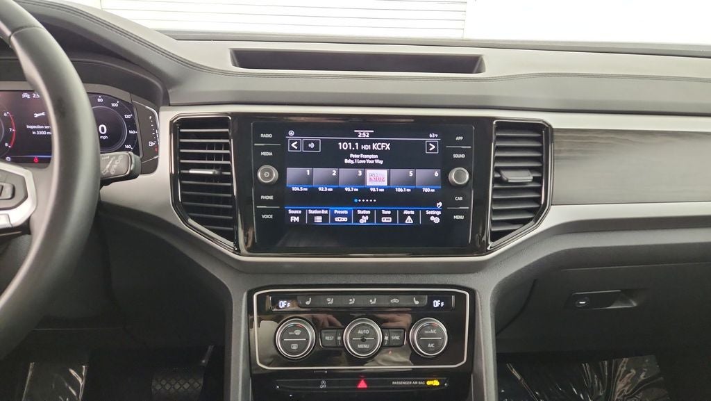 2023 Volkswagen Atlas 3.6L V6 SE w/Technology