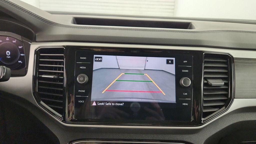 2023 Volkswagen Atlas 3.6L V6 SE w/Technology