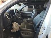 2023 Volkswagen Atlas Cross Sport 2.0T SEL R-Line