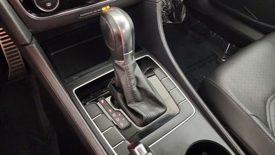 2018 Volkswagen Passat 2.0T R-Line