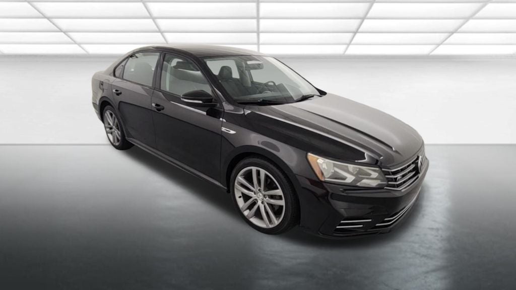 2018 Volkswagen Passat 2.0T R-Line