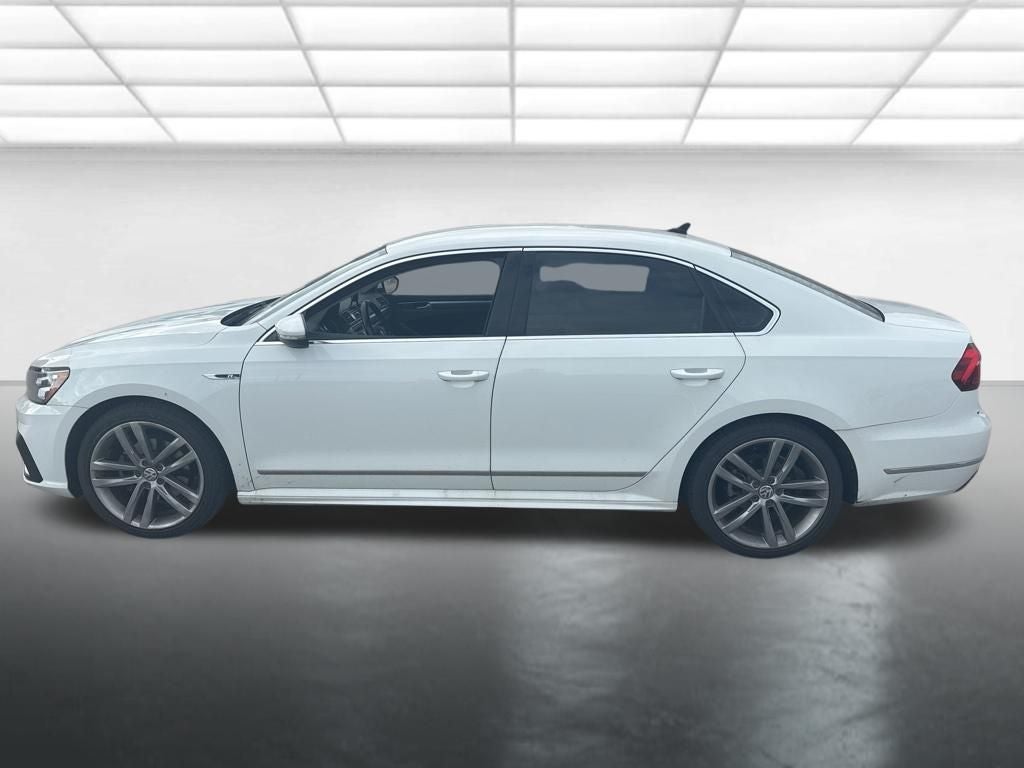 2017 Volkswagen Passat 1.8T R-Line