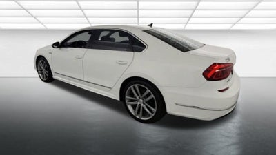 2017 Volkswagen Passat 1.8T R-Line