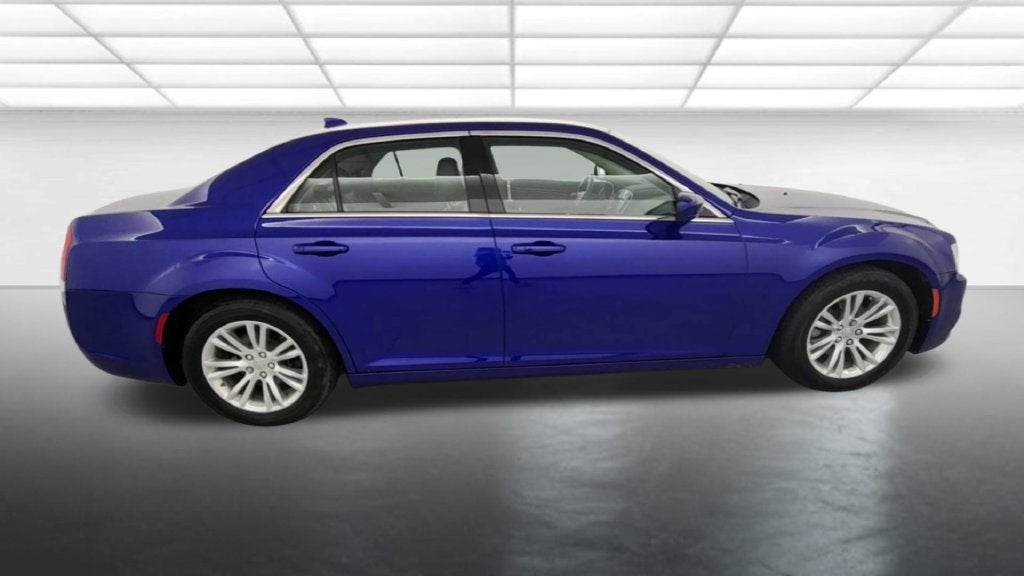 2018 Chrysler 300 Touring
