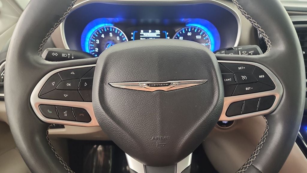 2022 Chrysler Voyager LX