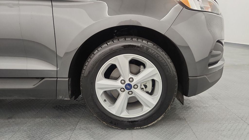 2020 Ford Edge SE