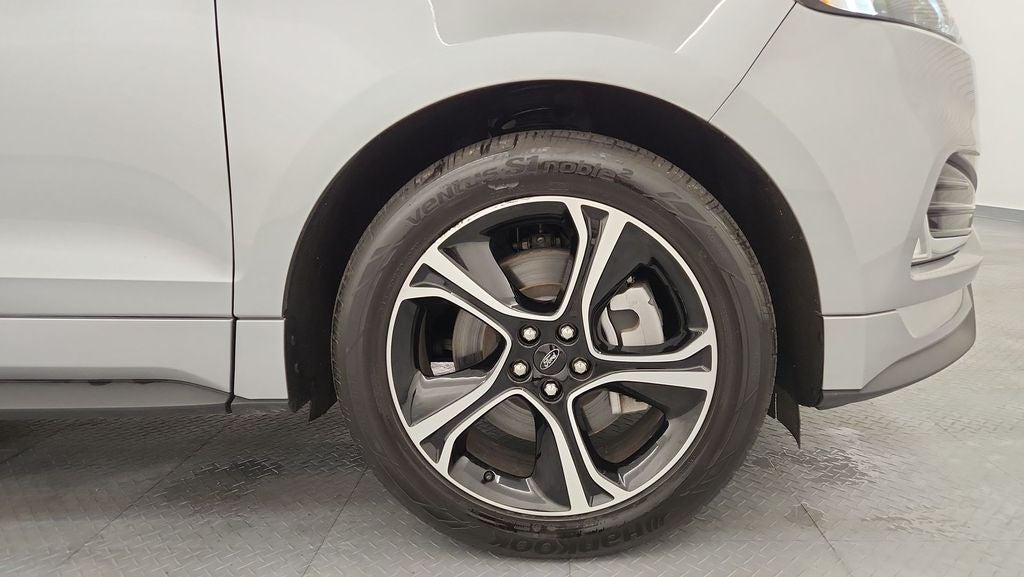 2023 Ford Edge ST