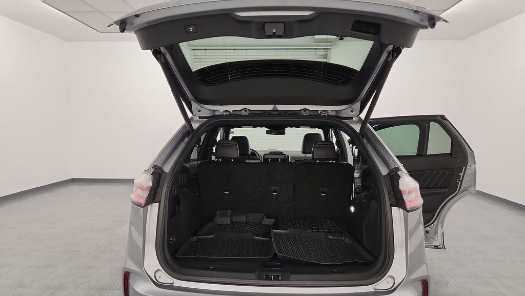 2023 Ford Edge ST