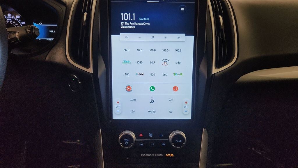 2022 Ford Edge SE