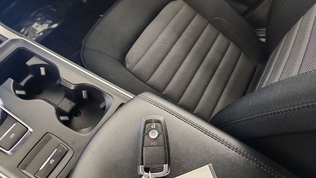 2022 Ford Edge SE