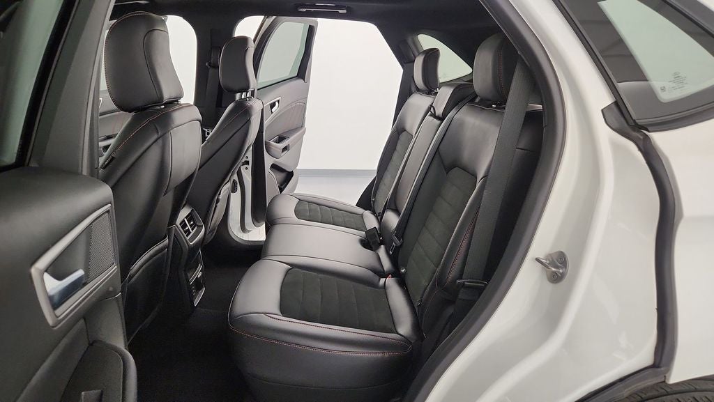 2022 Ford Edge ST Line