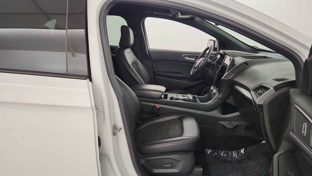 2022 Ford Edge ST Line