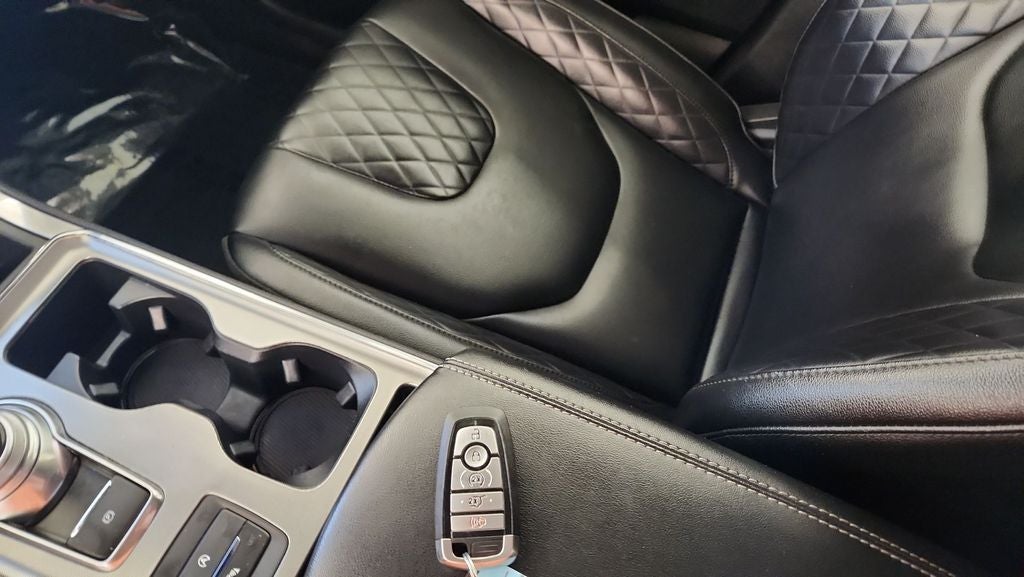 2024 Ford Edge Titanium