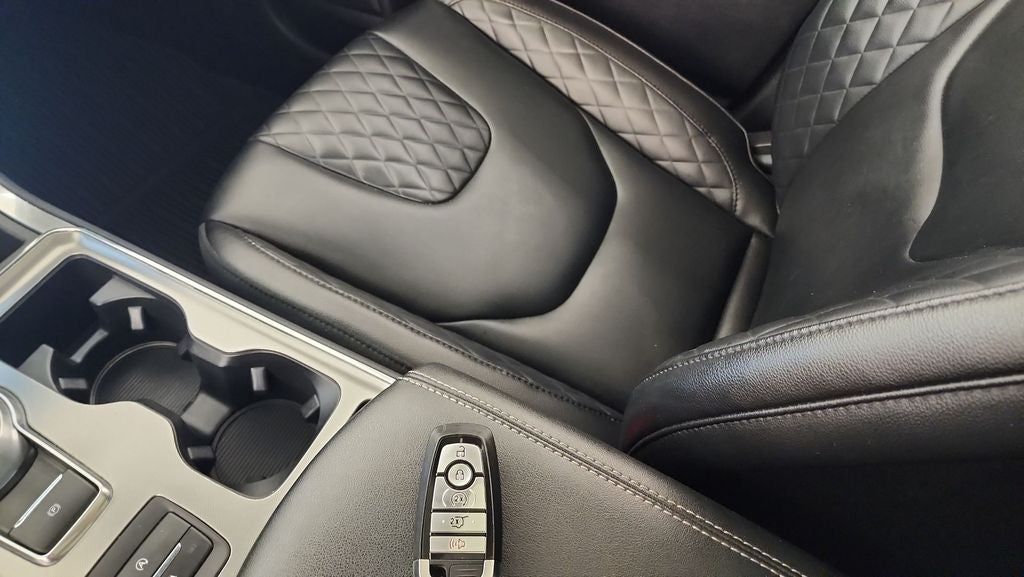 2023 Ford Edge Titanium