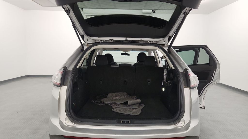 2015 Ford Edge SE