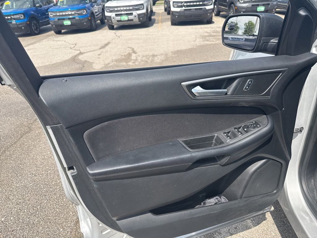 2015 Ford Edge SE