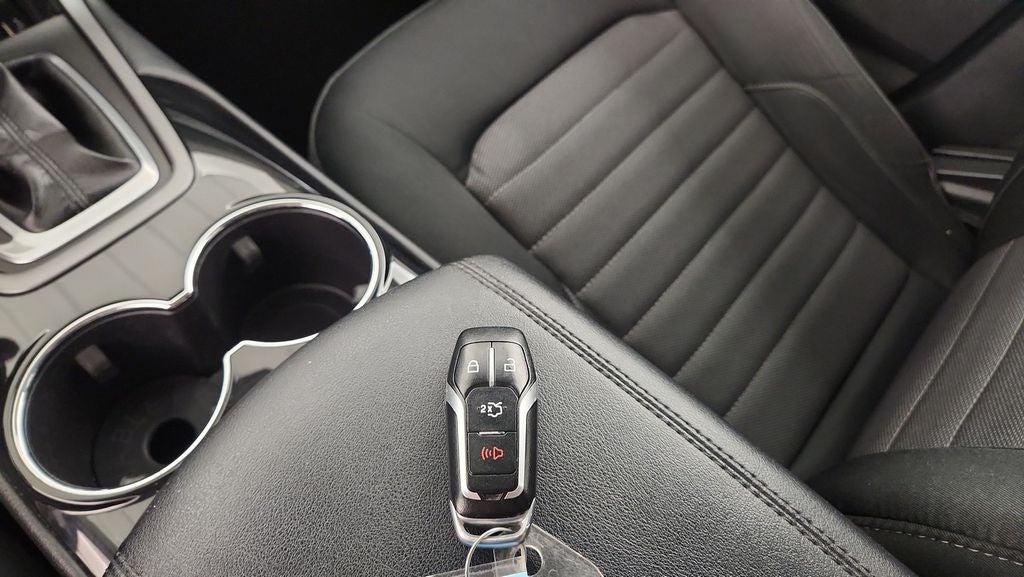 2015 Ford Edge SE