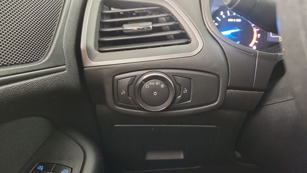 2015 Ford Edge SE