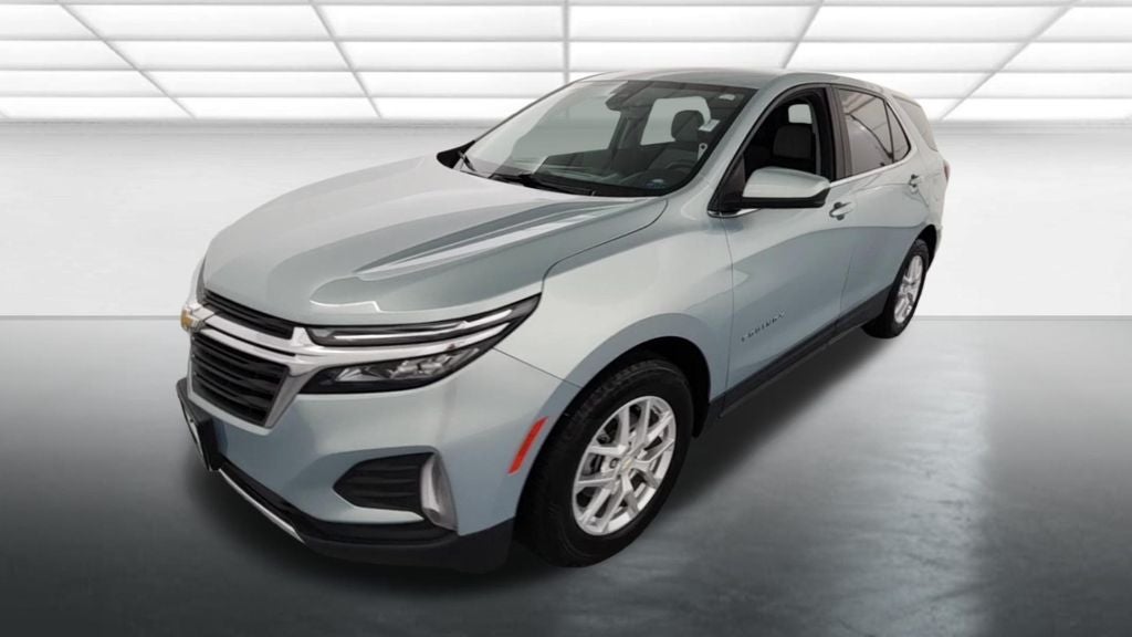 Used 2022 Chevrolet Equinox LT with VIN 2GNAXKEV1N6138507 for sale in Kansas City