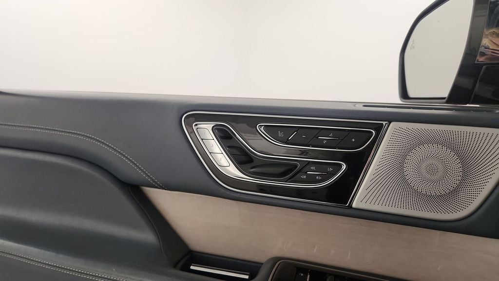 2018 Lincoln Navigator Black Label