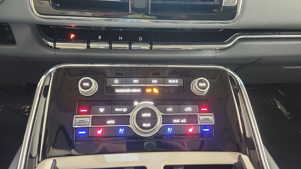 2018 Lincoln Navigator Black Label