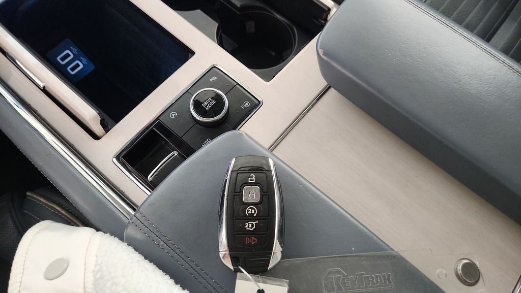 2018 Lincoln Navigator Black Label