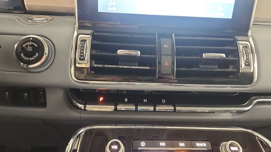 2018 Lincoln Navigator Black Label