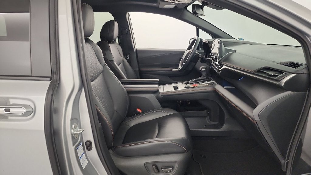 2021 Toyota Sienna XSE 7 Passenger