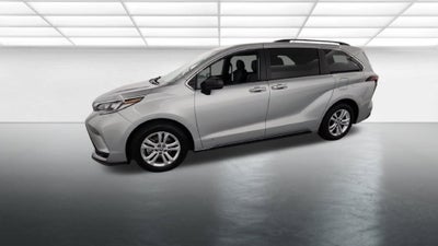 2021 Toyota Sienna XSE 7 Passenger
