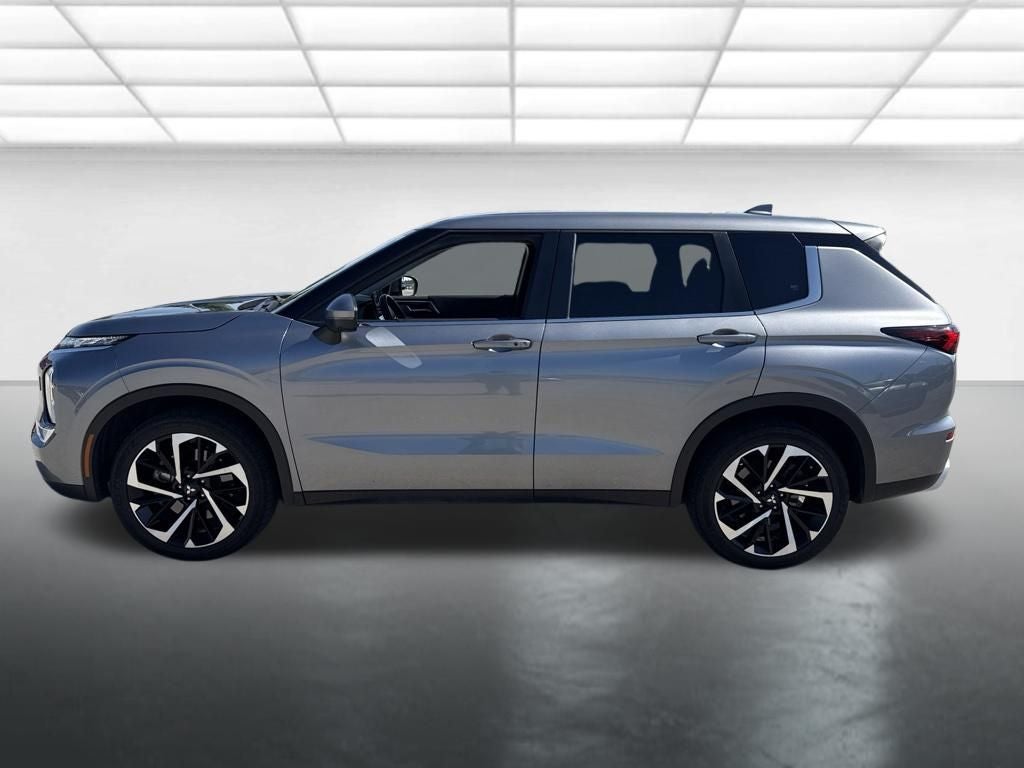 2023 Mitsubishi Outlander SE Special Edition