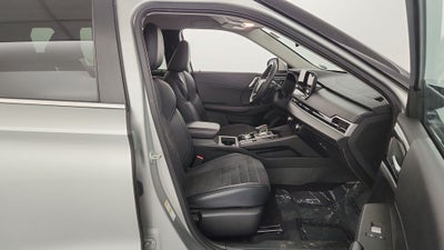 2024 Mitsubishi Outlander PHEV SE