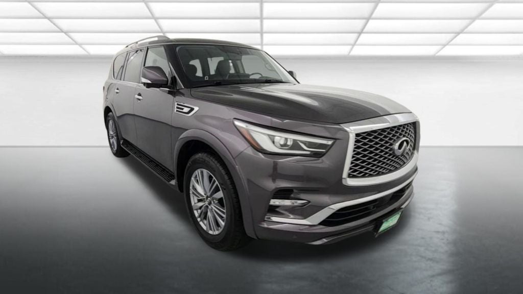2024 INFINITI QX80 LUXE