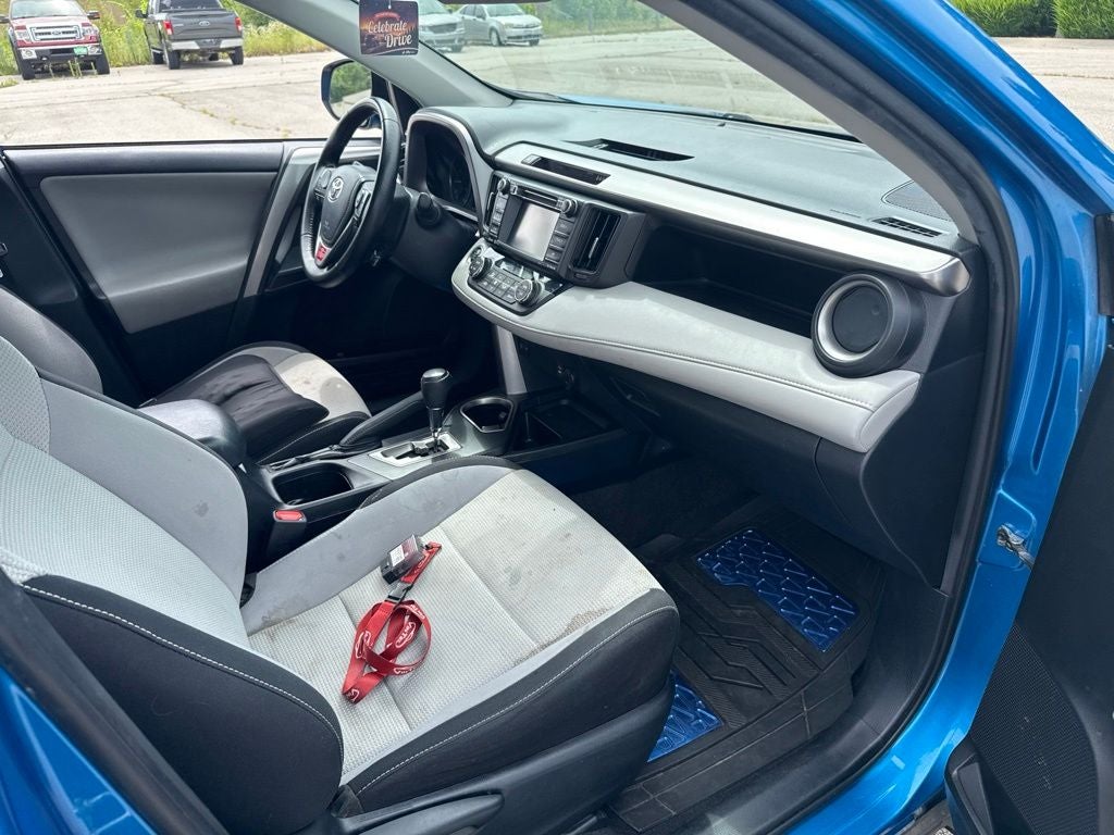 2017 Toyota RAV4 XLE