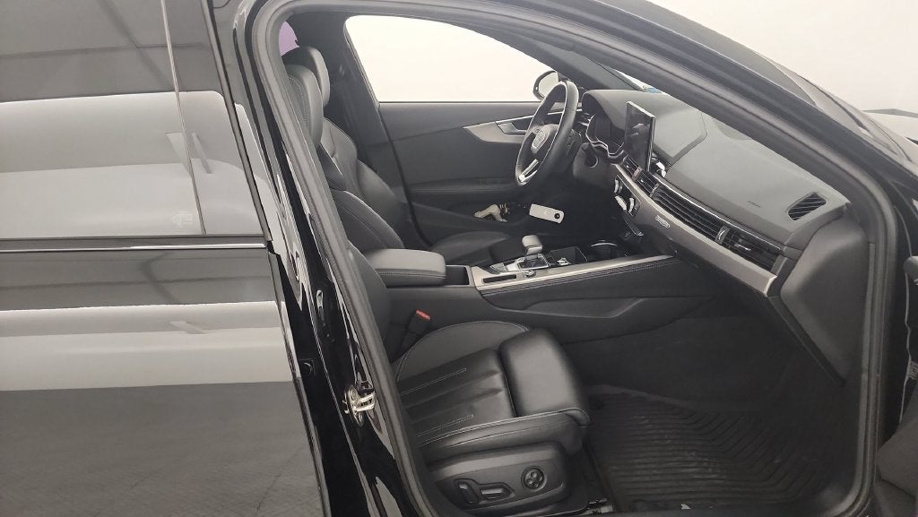 2023 Audi A4 45 S line Premium Plus quattro