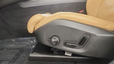 2022 Volvo XC60 B6 Inscription