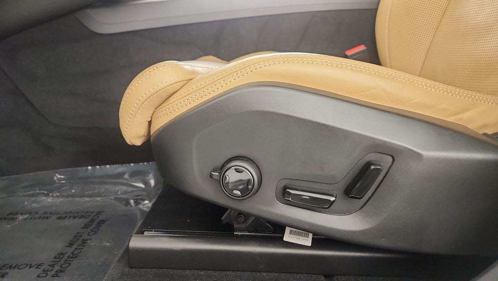 2022 Volvo XC60 B6 Inscription