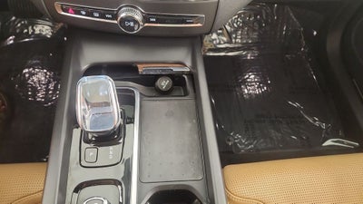 2022 Volvo XC60 B6 Inscription