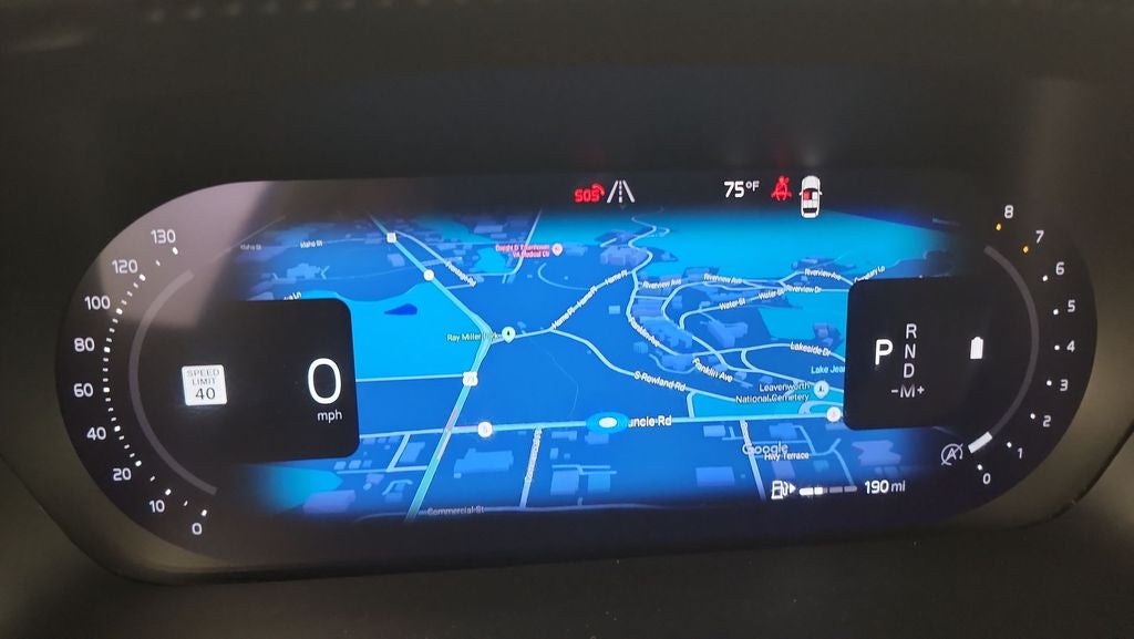 2024 Volvo XC40 B5 Plus Bright Theme