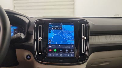 2024 Volvo XC40 B5 Plus Bright Theme