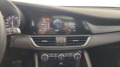 2017 Alfa Romeo Giulia Base