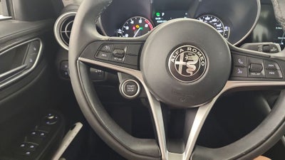 2017 Alfa Romeo Giulia Base